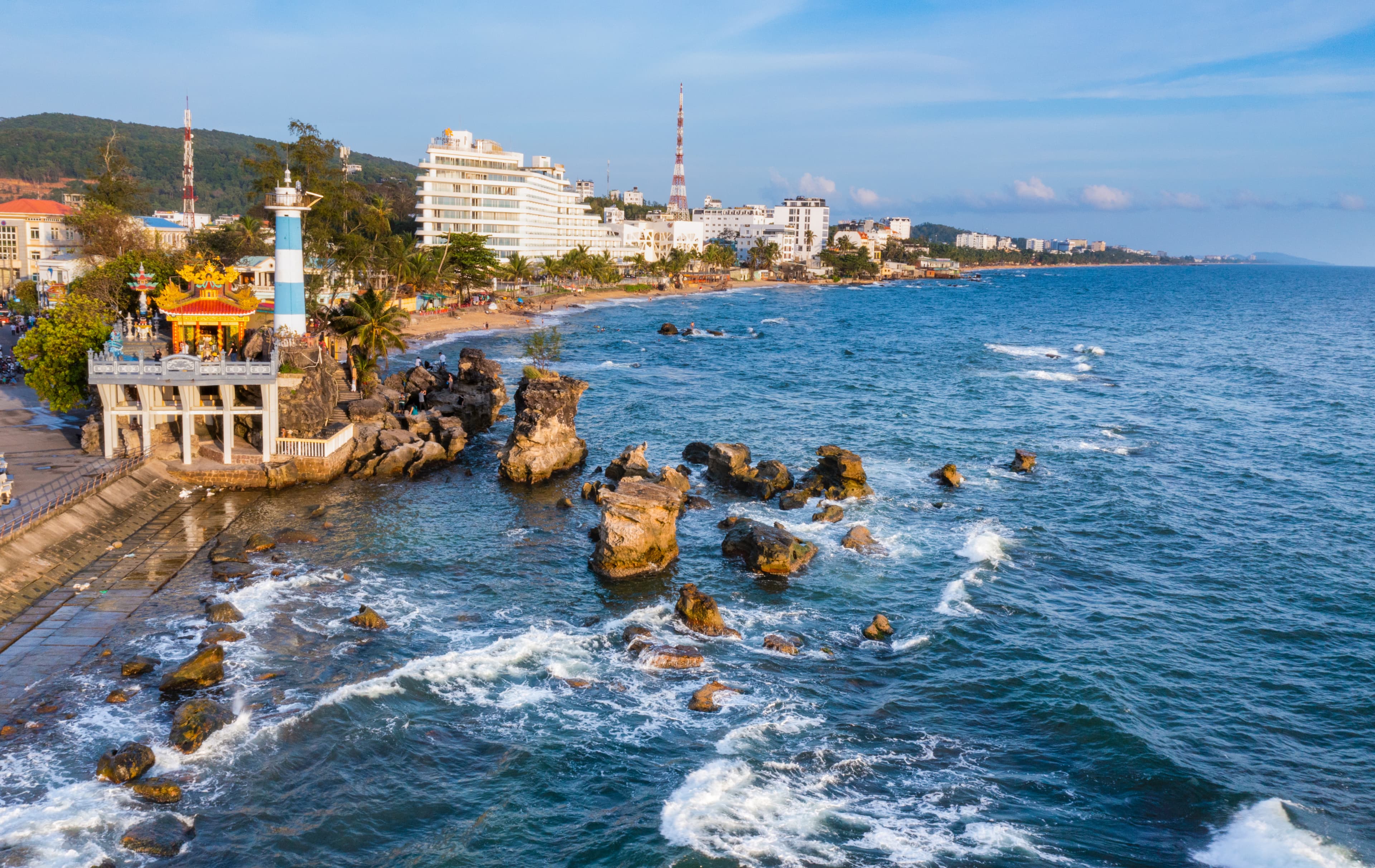 Explore the Beachfront