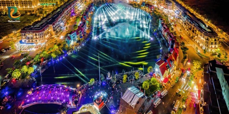 Light show at night in Grand World